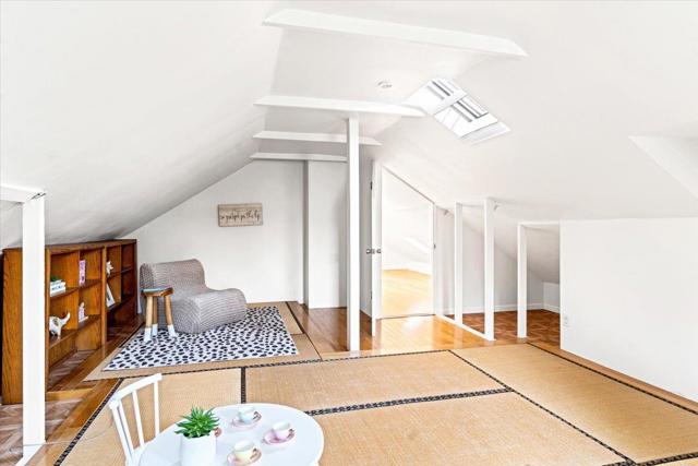 Image 23 of 35 For 21060 Tulita Court