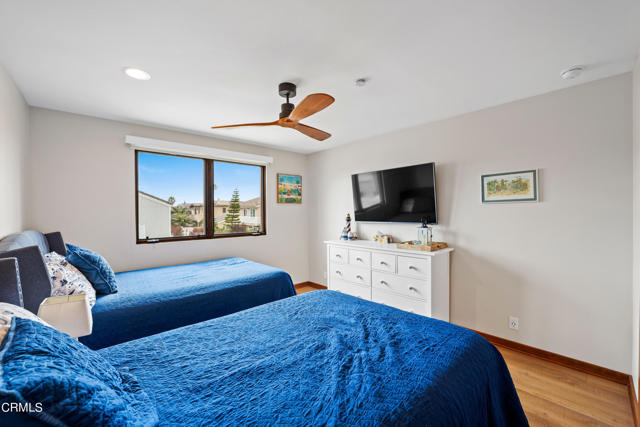 Detail Gallery Image 49 of 63 For 1417 Marine Way, Oxnard,  CA 93035 - 5 Beds | 4/1 Baths