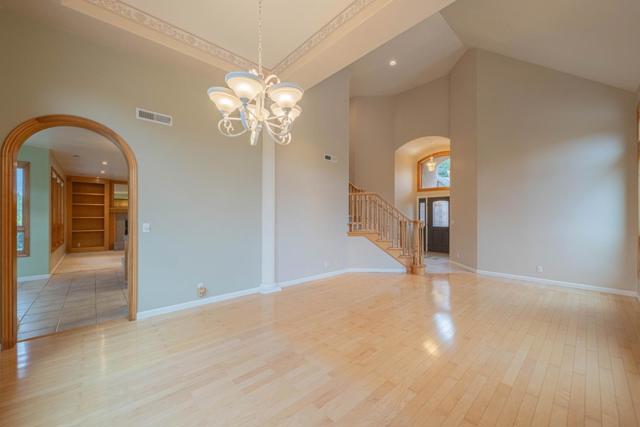 20160 Rock Springs Lane,  CA: https://media.crmls.org/mediaz/f0fcae18-3c4e-4b68-8092-26422ab3eaa9.jpg