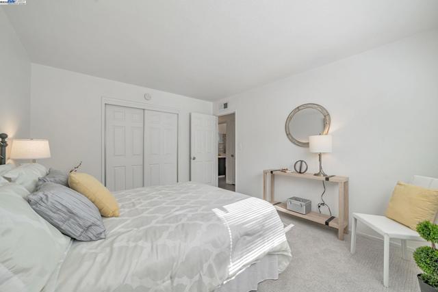 8629 Beverly Lane, Dublin CA: https://media.crmls.org/mediaz/f0fcde3a-2f5d-4ece-ab55-bc03eb8616b9.jpg
