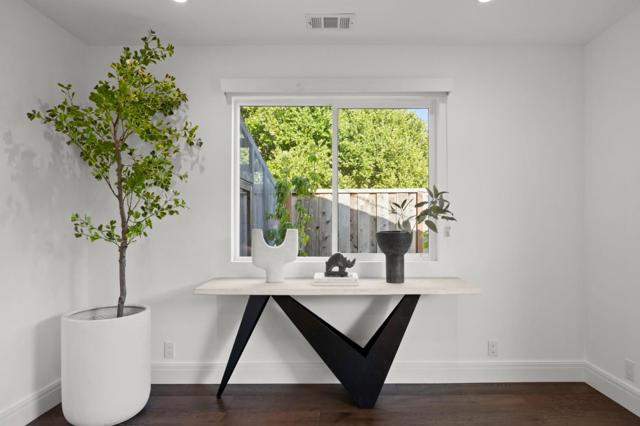 2501 Fleetwood Drive, San Bruno CA: https://media.crmls.org/mediaz/f0fd41d8-b11d-4bd3-8106-b01b44447ca3.jpg