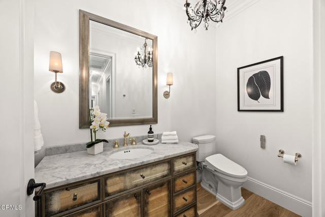 2060 Windover Road, Pasadena CA: https://media.crmls.org/mediaz/f0fdb555-94e5-4b95-9f9c-25c41164e594.jpg