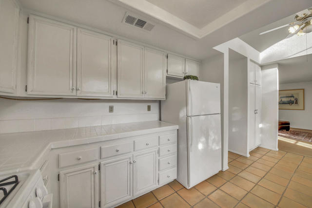19 KITCHEN MLS