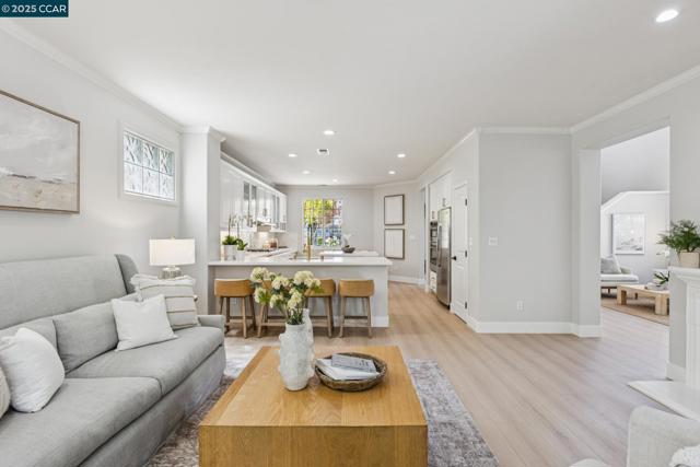 24 Volterra Ct, Danville CA: https://media.crmls.org/mediaz/f100605f-b5c0-4137-a71e-c3dbc0a116fd.jpg