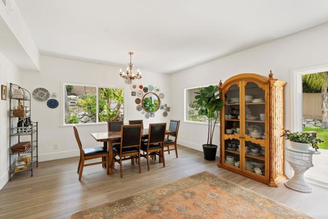 Detail Gallery Image 24 of 68 For 2066 Steiger Ln, Oceanside,  CA 92056 - 5 Beds | 3 Baths