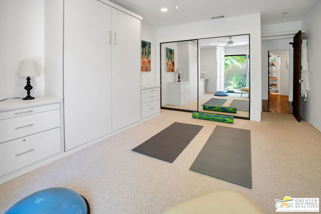 1375 E Primavera Drive, Palm Springs CA: https://media.crmls.org/mediaz/f100dd92-5708-4274-9735-12d461c35e10.jpg