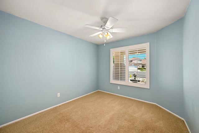 250 Del Mesa Ct, Oceanside CA: https://media.crmls.org/mediaz/f1012249-e0ce-4ff2-8a9b-33901659ad80.jpg