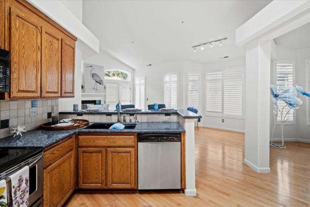 17716 Riverbend Road, Salinas CA: https://media.crmls.org/mediaz/f1017f79-bff5-427e-829c-c812ad9c949d.jpg