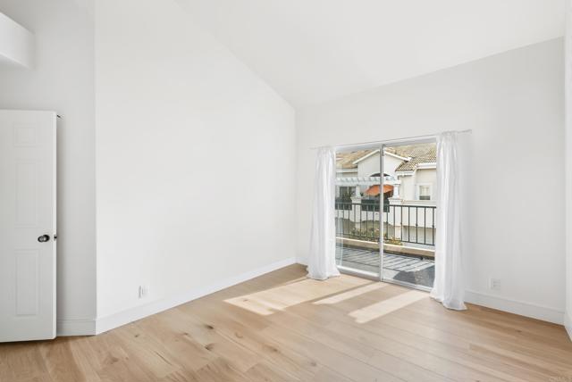 Detail Gallery Image 13 of 28 For 7215 Calabria Ct #74,  San Diego,  CA 92122 - 2 Beds | 2 Baths