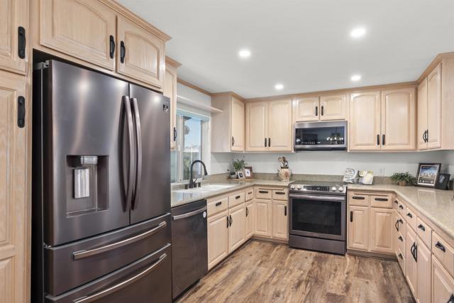 Detail Gallery Image 15 of 65 For 3870 Avenida San Miguel, Bonita,  CA 91902 - 3 Beds | 2/1 Baths