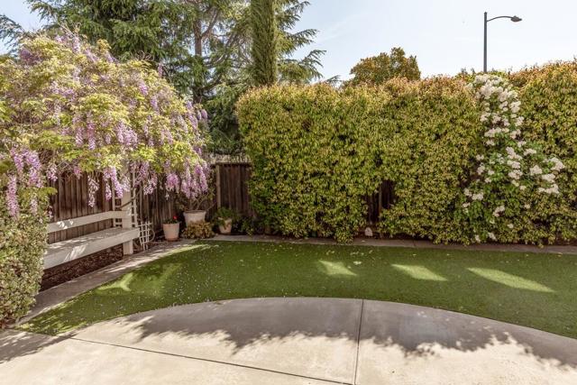 8810 Zinnia Street, Gilroy CA: https://media.crmls.org/mediaz/f10262a4-2a0a-4417-a152-d177d7249311.jpg