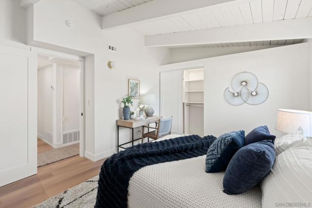 2561 Loring st, San Diego CA: https://media.crmls.org/mediaz/f10293fd-7453-4062-be48-4b5143a8f64e.jpg