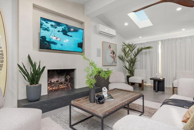 803 Saxony Road, Encinitas CA: https://media.crmls.org/mediaz/f1029c82-9518-4e51-94ec-2cf61a9ed783.jpg