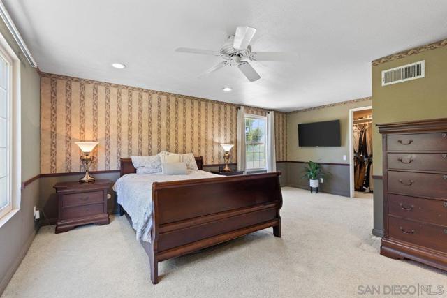 14102 Tricia St, Poway CA: https://media.crmls.org/mediaz/f102cf38-0318-46a2-87af-44dc4e7339e1.jpg