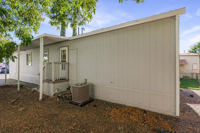108 Cottonwood Road, Oroville CA: https://media.crmls.org/mediaz/f10366c3-4ded-40d6-9056-3e79be5de3a8.jpg