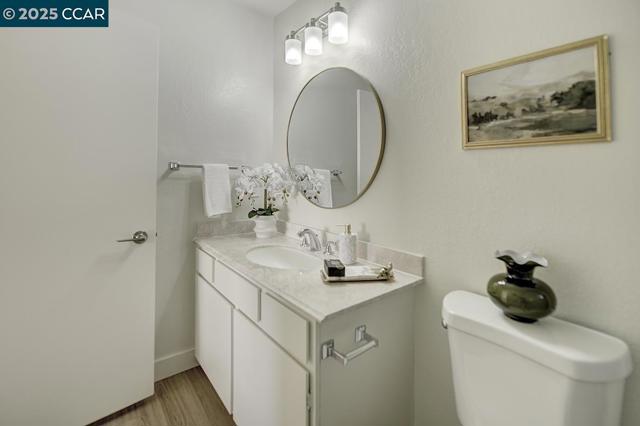 2101 PTARMIGAN DR, Walnut Creek CA: https://media.crmls.org/mediaz/f103a377-8c3d-4af0-b81c-c0169fa7d1dd.jpg