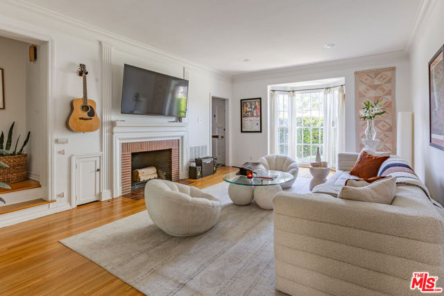 9660 W Olympic Boulevard, Beverly Hills CA: https://media.crmls.org/mediaz/f103ab36-0efd-4969-911b-2976f97cc120.jpg