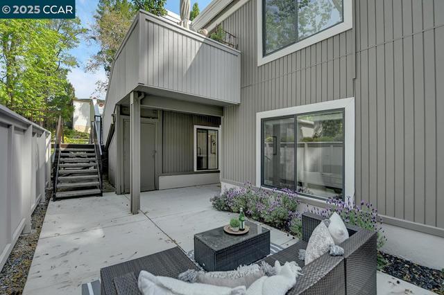 1317 Stanley Dollar Dr, Walnut Creek CA: https://media.crmls.org/mediaz/f103c611-3501-4bb8-aa94-d8e1d7bd4d62.jpg