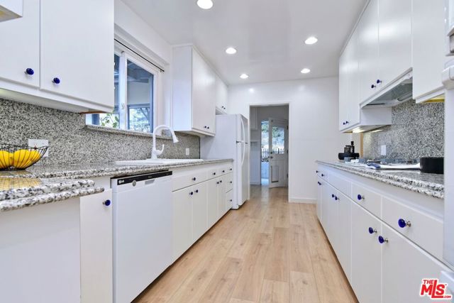 Image 7 of 16 For 4736 Zelzah Avenue