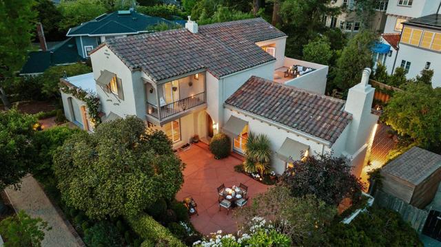 706 Edgewood Road, San Mateo CA: https://media.crmls.org/mediaz/f104ef68-5739-4cd6-b649-441d1cc7c7e0.jpg