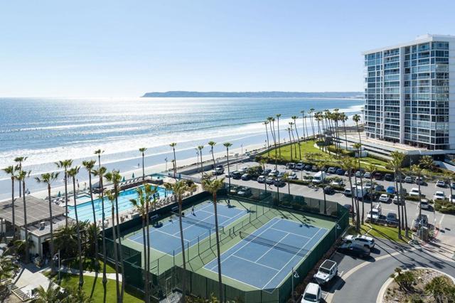 1770 Avenida Del Mundo, Coronado CA: https://media.crmls.org/mediaz/f1060c48-e55b-4182-9d3e-3239962d4f85.jpg
