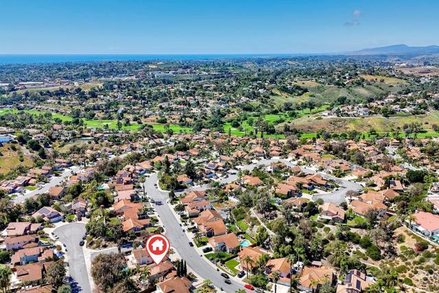 Detail Gallery Image 36 of 39 For 3369 Tournament Dr, Oceanside,  CA 92056 - 5 Beds | 3 Baths