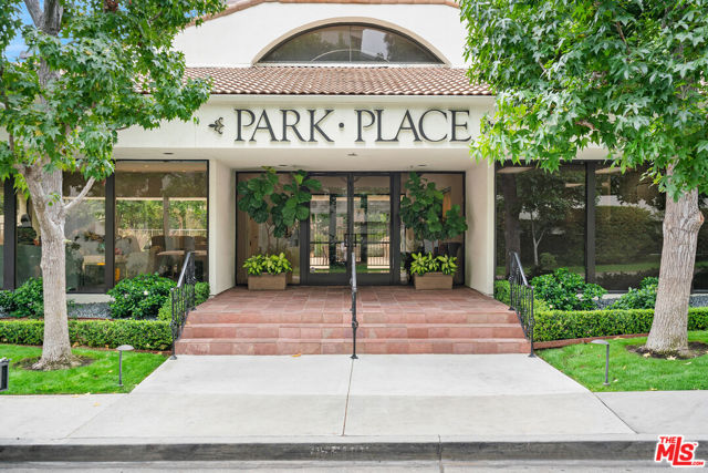 2142 Century Park Lane, Los Angeles CA: https://media.crmls.org/mediaz/f106989e-40a4-4a1e-8188-bf8b5038cf0a.jpg