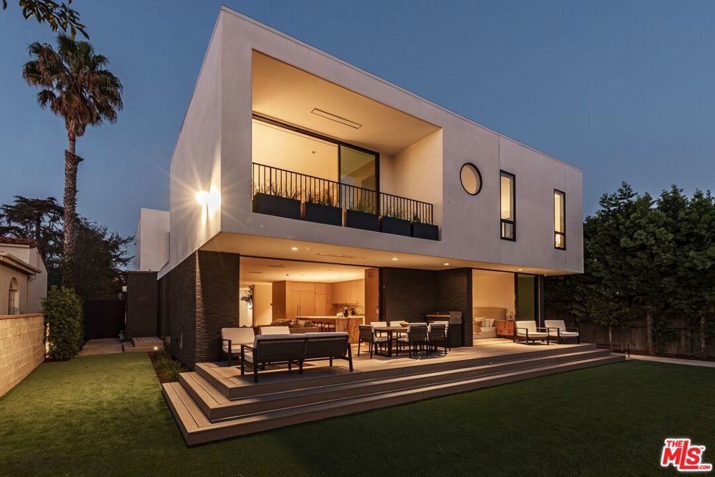 248 19th Street — Modern