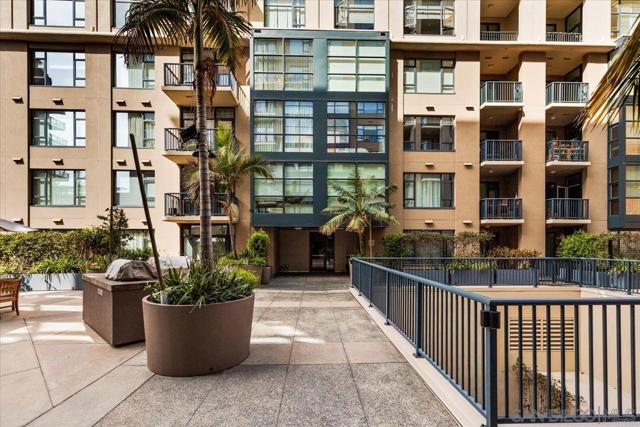 530 K St, San Diego CA: https://media.crmls.org/mediaz/f106c388-288a-4b16-a664-4d0b6c3a1f97.jpg