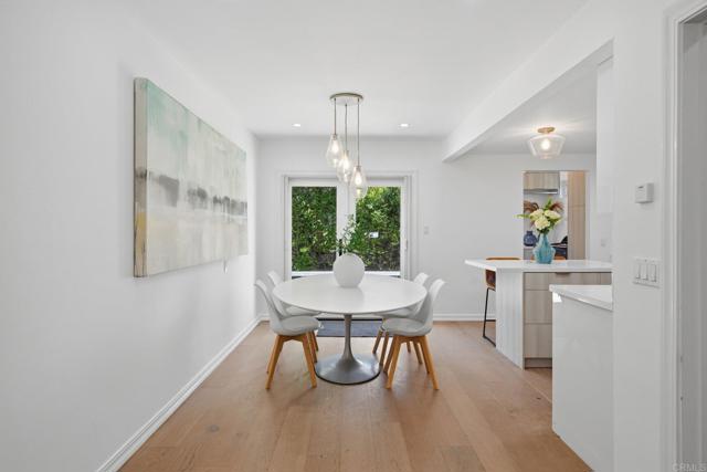 Detail Gallery Image 11 of 32 For 637 N Rios Ave, Solana Beach,  CA 92075 - 4 Beds | 1/1 Baths