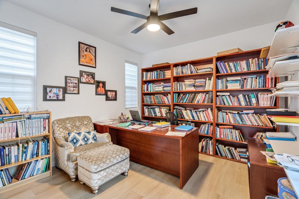 550 Echo Lane - photo 19