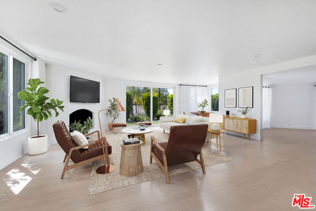 32305 Blue Rock, Westlake Village CA: https://media.crmls.org/mediaz/f108333a-b24d-420a-a75c-a4ab18e4516c.jpg