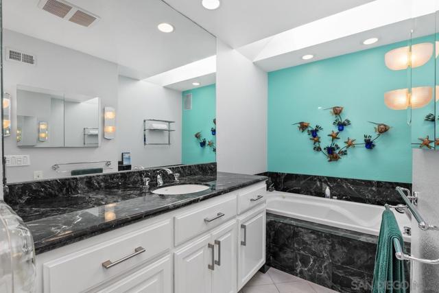 1454 Lantana Avenue, Chula Vista CA: https://media.crmls.org/mediaz/f10850d7-305e-4efc-bc16-d215adc86d0a.jpg