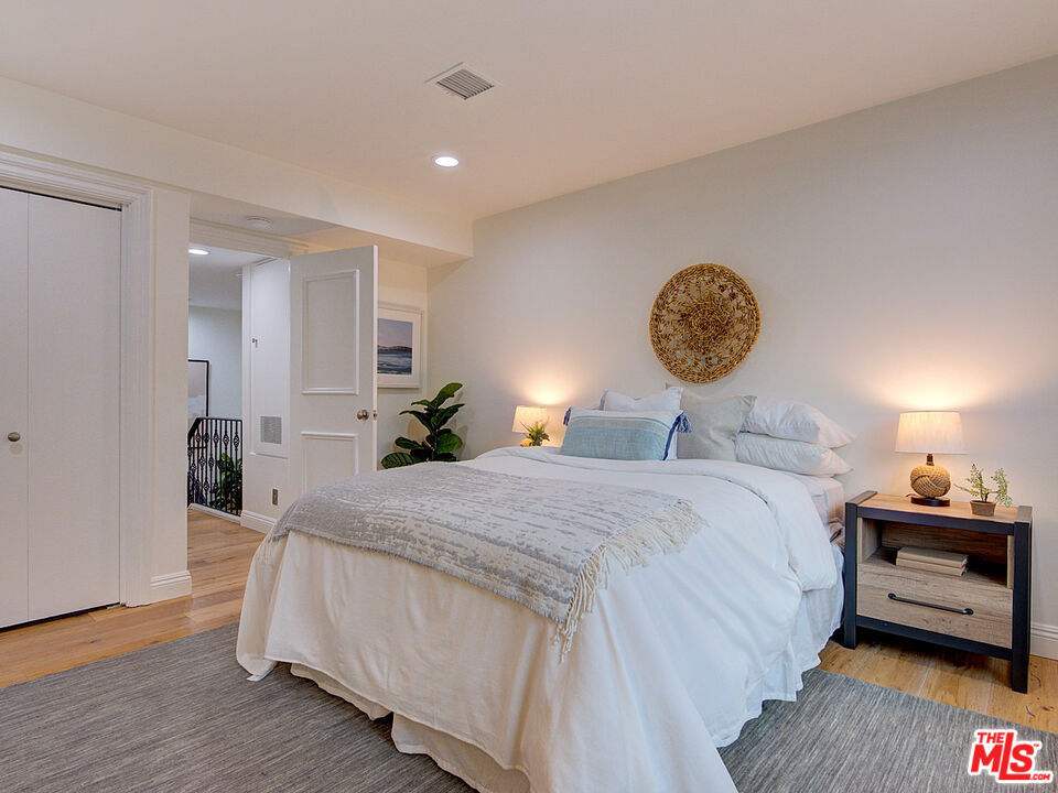 MLS #25616989 image #21