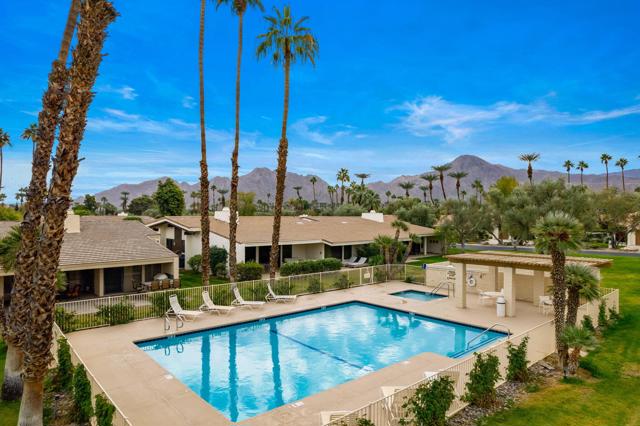 44837 Oro Grande Circle, Indian Wells CA: https://media.crmls.org/mediaz/f10a3883-9917-45db-a4cd-ed51ea4de8ca.jpg