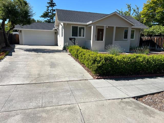 869 Loma Verde Avenue, Palo Alto CA: https://media.crmls.org/mediaz/f10a3e98-12a5-41a6-a6c3-3a43b2335186.jpg