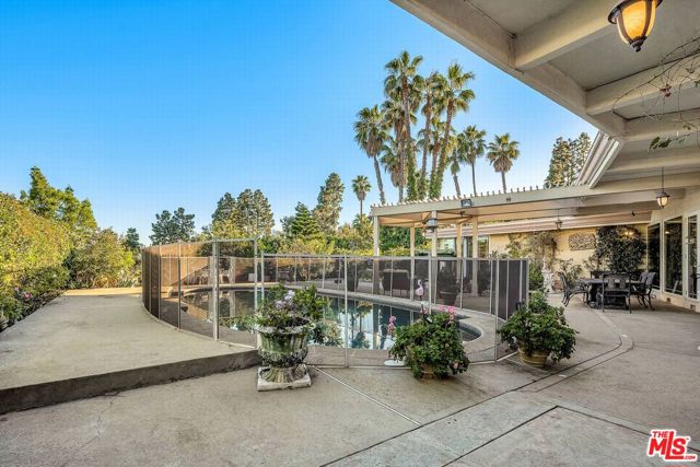 Drew Fenton | 10810 Via Verona Street Los Angeles CA | MLS: 7631190 Drew Fenton | 10810 Via Verona Street Los Angeles CA | MLS: 7631190