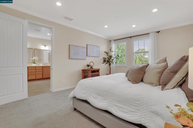 1734 Catalina Ct, Livermore CA: https://media.crmls.org/mediaz/f10acd09-eb3f-4147-9936-0c82933c7720.jpg