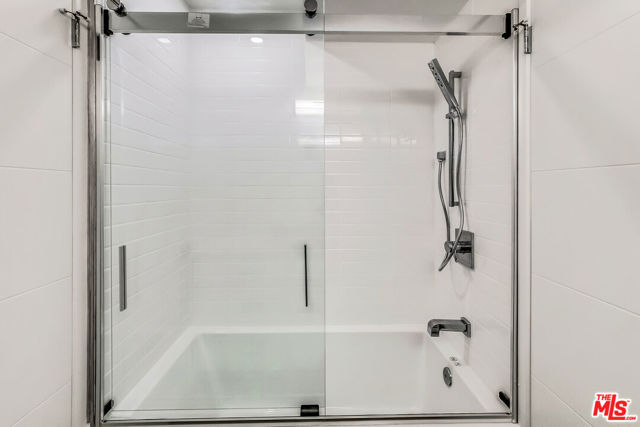 28405 Via Acero Street, Malibu CA: https://media.crmls.org/mediaz/f10b90a2-0498-4ac0-a5ed-b8d07d5785ae.jpg