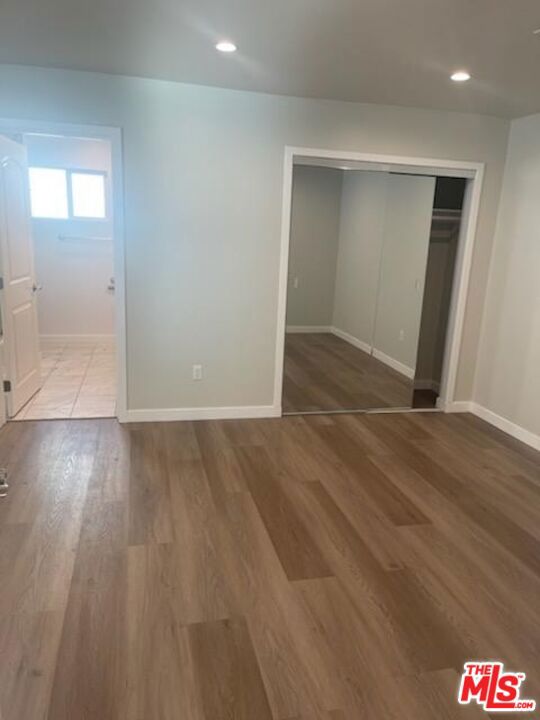 4522 Mammoth Avenue, Sherman Oaks CA: https://media.crmls.org/mediaz/f10bb00c-fa2c-4129-9ec3-64458e0f1a64.jpg