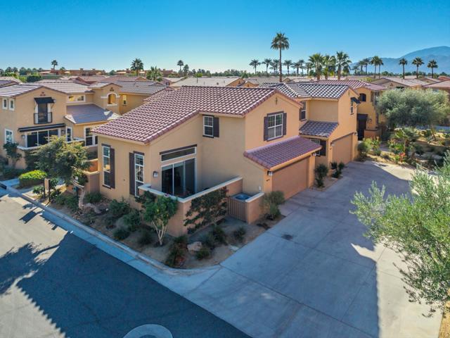 80049 Silver Sage Lane, La Quinta CA: https://media.crmls.org/mediaz/f10c2cd5-cf98-41e5-b383-796bc7e94756.jpg