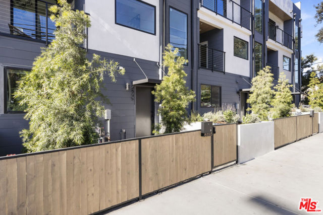 6849 N Figueroa Street, Los Angeles CA: https://media.crmls.org/mediaz/f10d474c-1306-48c7-b2f0-5425dd3949ec.jpg