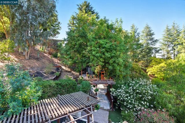 189 Rudgear Drive, Walnut Creek CA: https://media.crmls.org/mediaz/f10d884f-1603-41e7-9e54-46bae2f75225.jpg