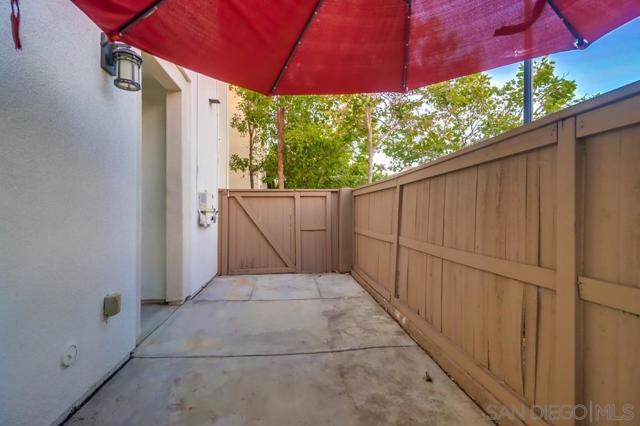 1715 Rolling Water Dr, Chula Vista CA: https://media.crmls.org/mediaz/f10e437b-9e69-4ac0-a607-41935a805442.jpg
