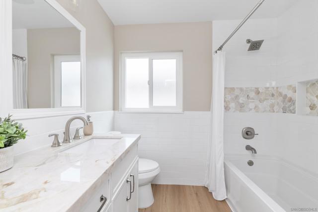6673 Del Cerro Blvd, San Diego CA: https://media.crmls.org/mediaz/f10e6ff5-94fd-46ba-ac7a-2445b9645f81.jpg
