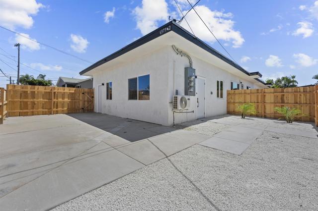 6979 81 Amherst, San Diego CA: https://media.crmls.org/mediaz/f10e8334-659f-481e-bcd9-4765ecda07ef.jpg