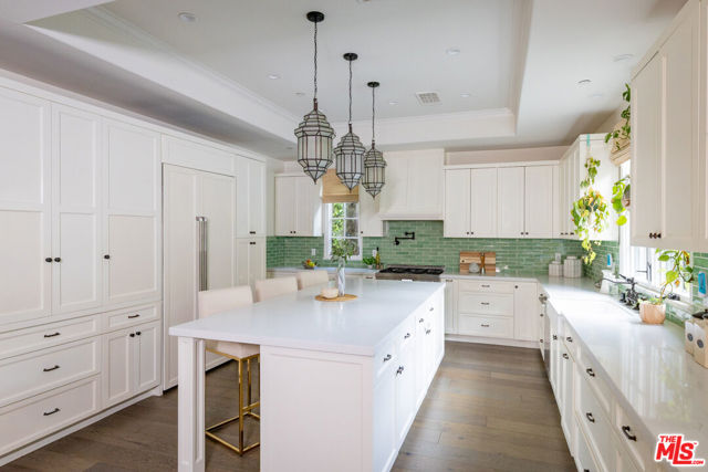735 N Stanley Avenue, Los Angeles CA: https://media.crmls.org/mediaz/f10ed8c3-4c6c-4424-ba78-20cc7956a755.jpg