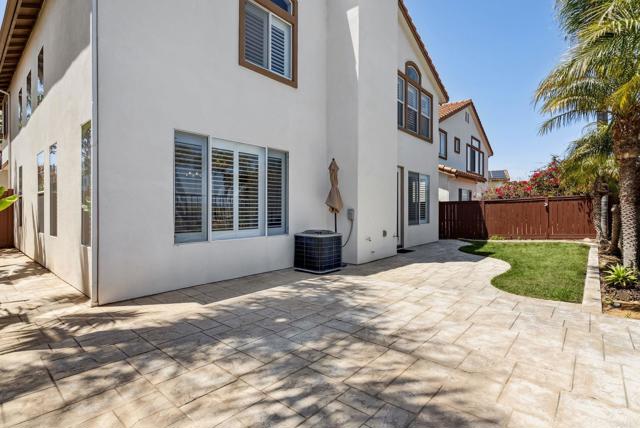 1568 Sapphire Dr, Carlsbad CA: https://media.crmls.org/mediaz/f10f8db3-1baa-40b7-8a31-daa3e3dcf0ef.jpg