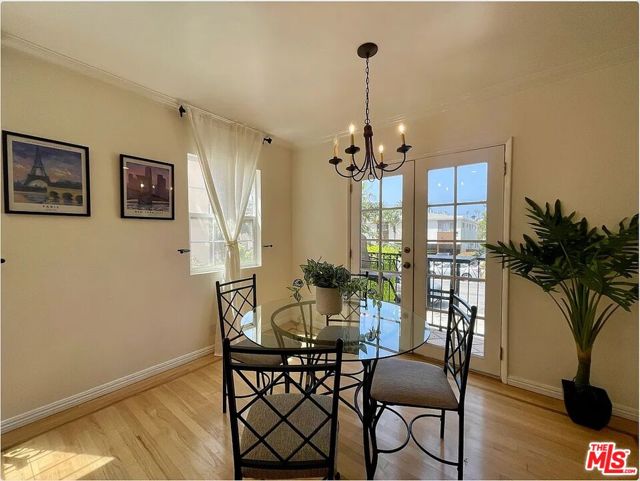 1111 11th Street, Santa Monica CA: https://media.crmls.org/mediaz/f110e71e-8912-4eca-affd-7788dbbd4cbb.jpg