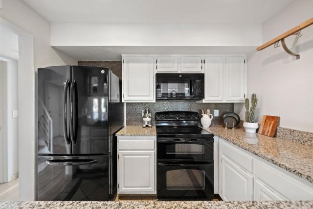 3073 Middlefield Road, Palo Alto CA: https://media.crmls.org/mediaz/f113cf94-0f99-4bb2-bacc-c289f771412b.jpg
